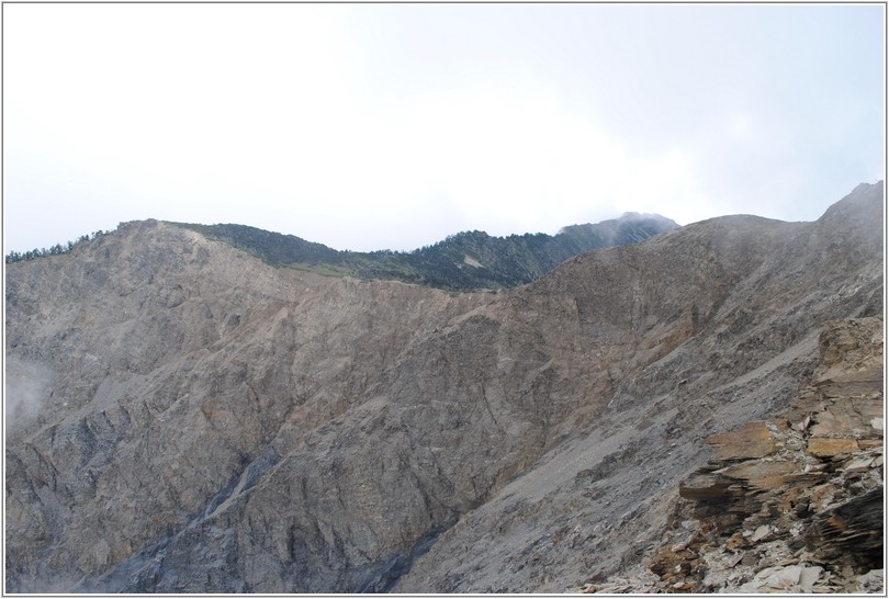 2012-07-11 13-44-45挺進五岩峰.JPG